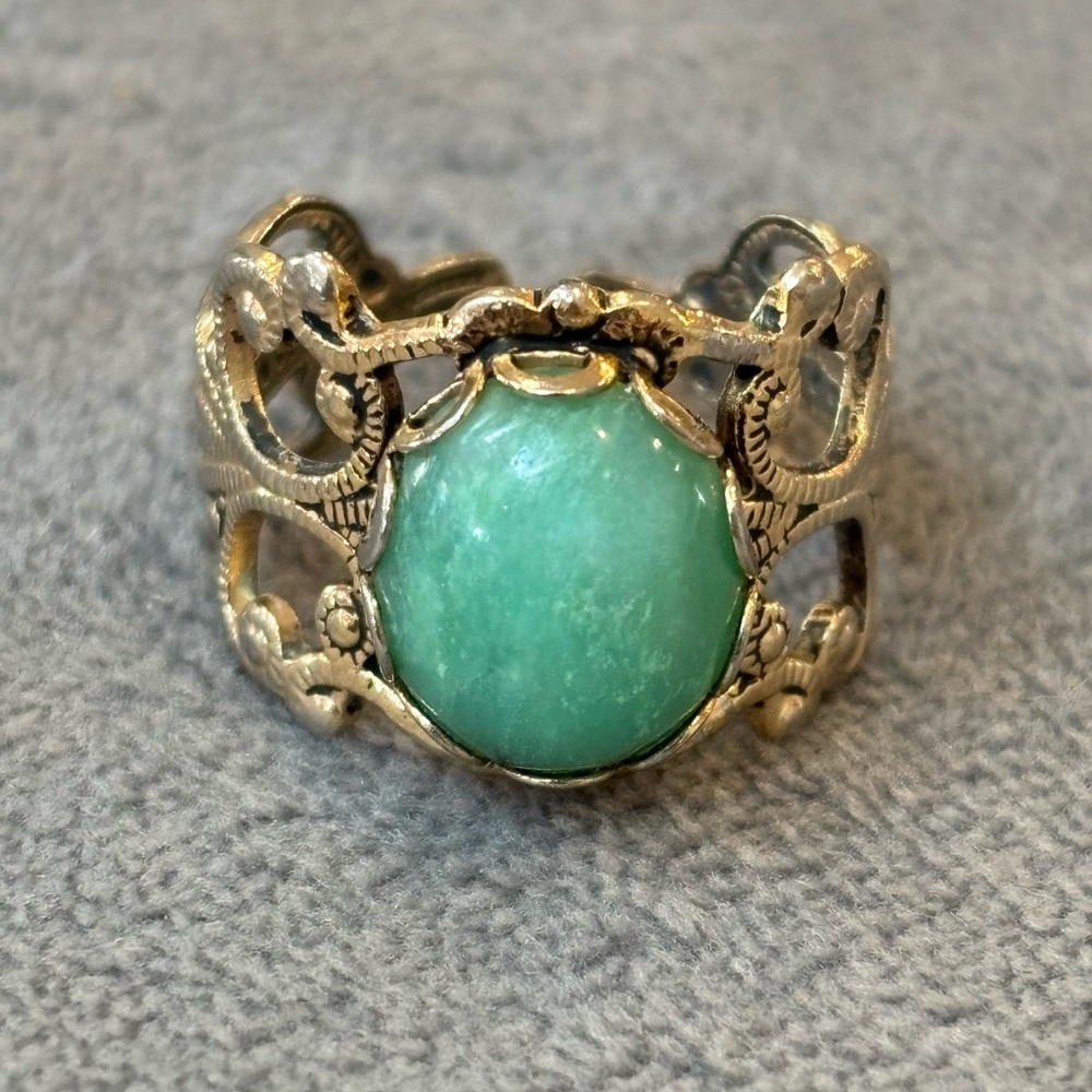 Vintage Aventurine Filigree Ring, Adjustable Size 6.5 Beautiful Intricate Design